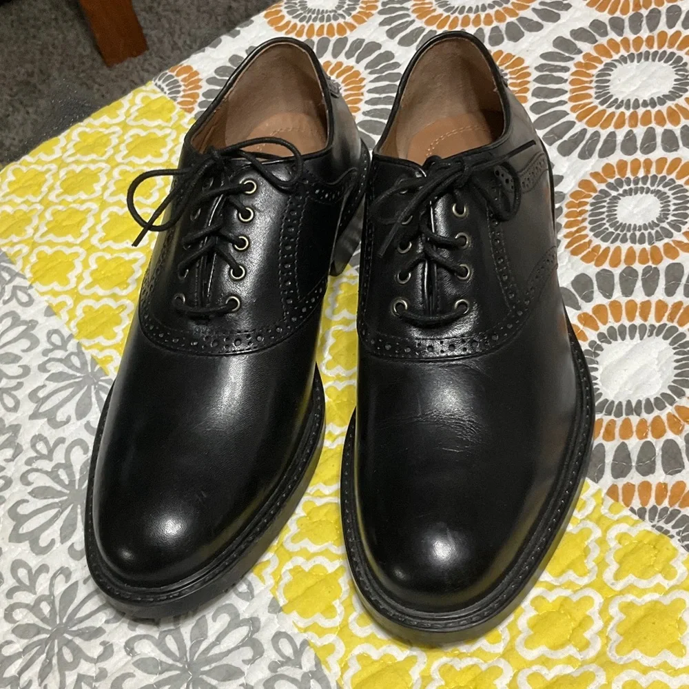 Classic Black Men's Oxford Shoes